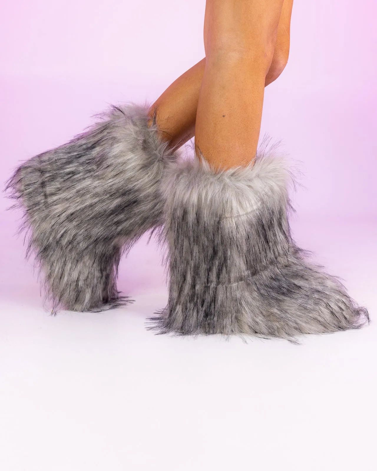 Gray Boots With The Fur