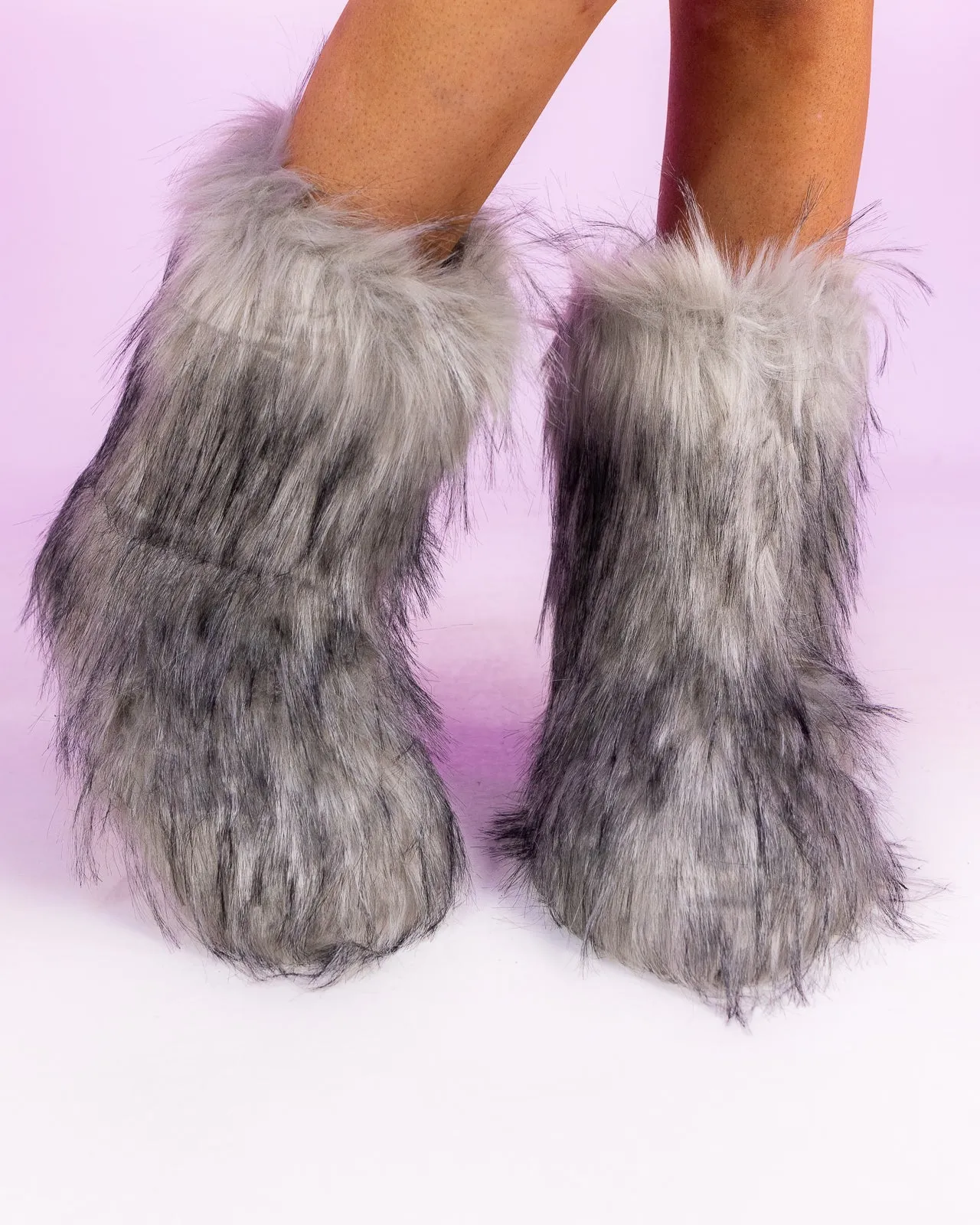 Gray Boots With The Fur