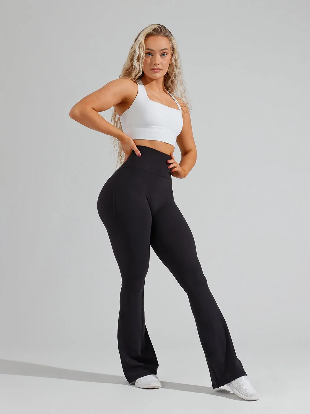 Legacy Flare Legging - Onyx Black