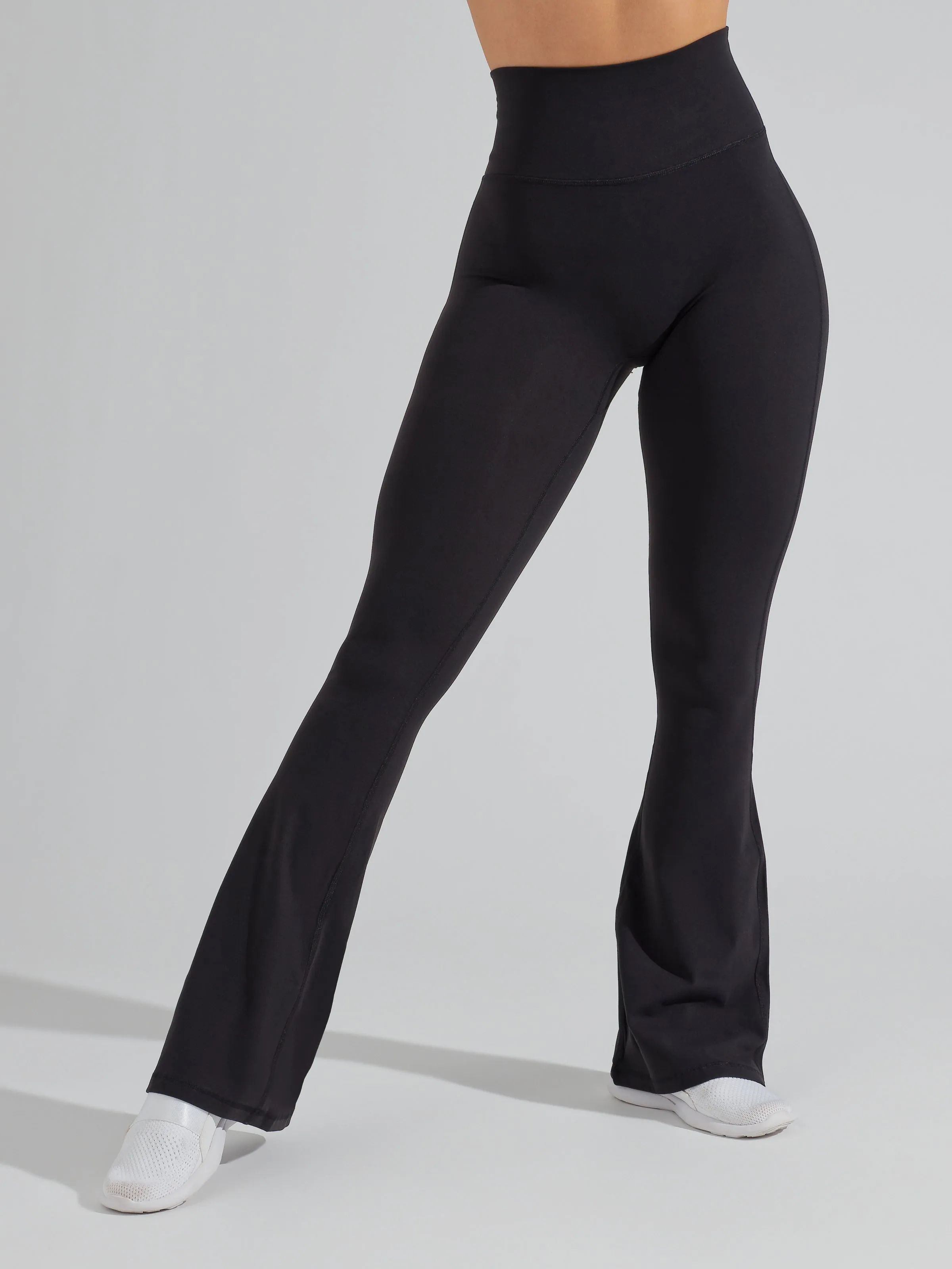 Legacy Flare Legging - Onyx Black