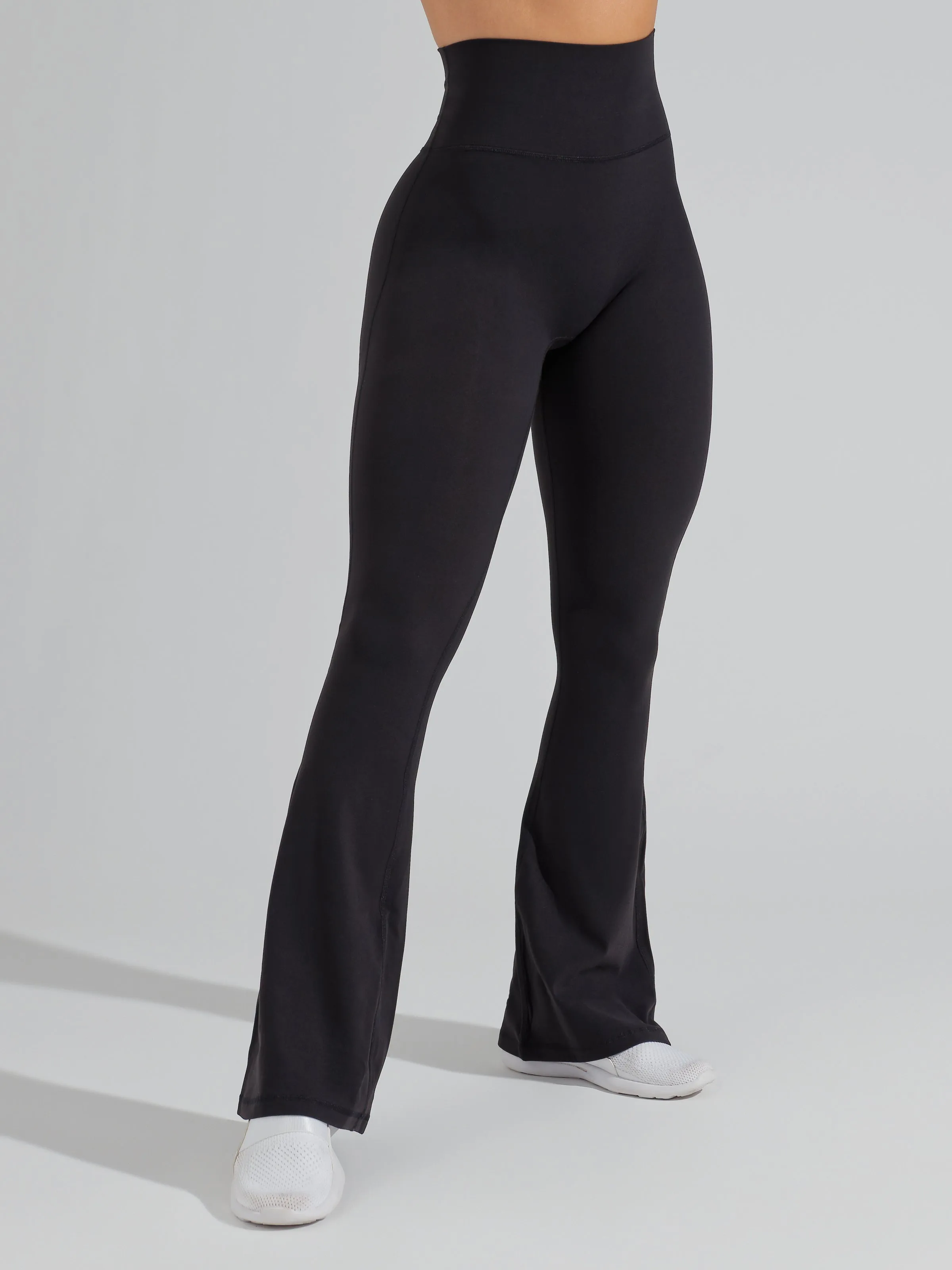 Legacy Flare Legging - Onyx Black