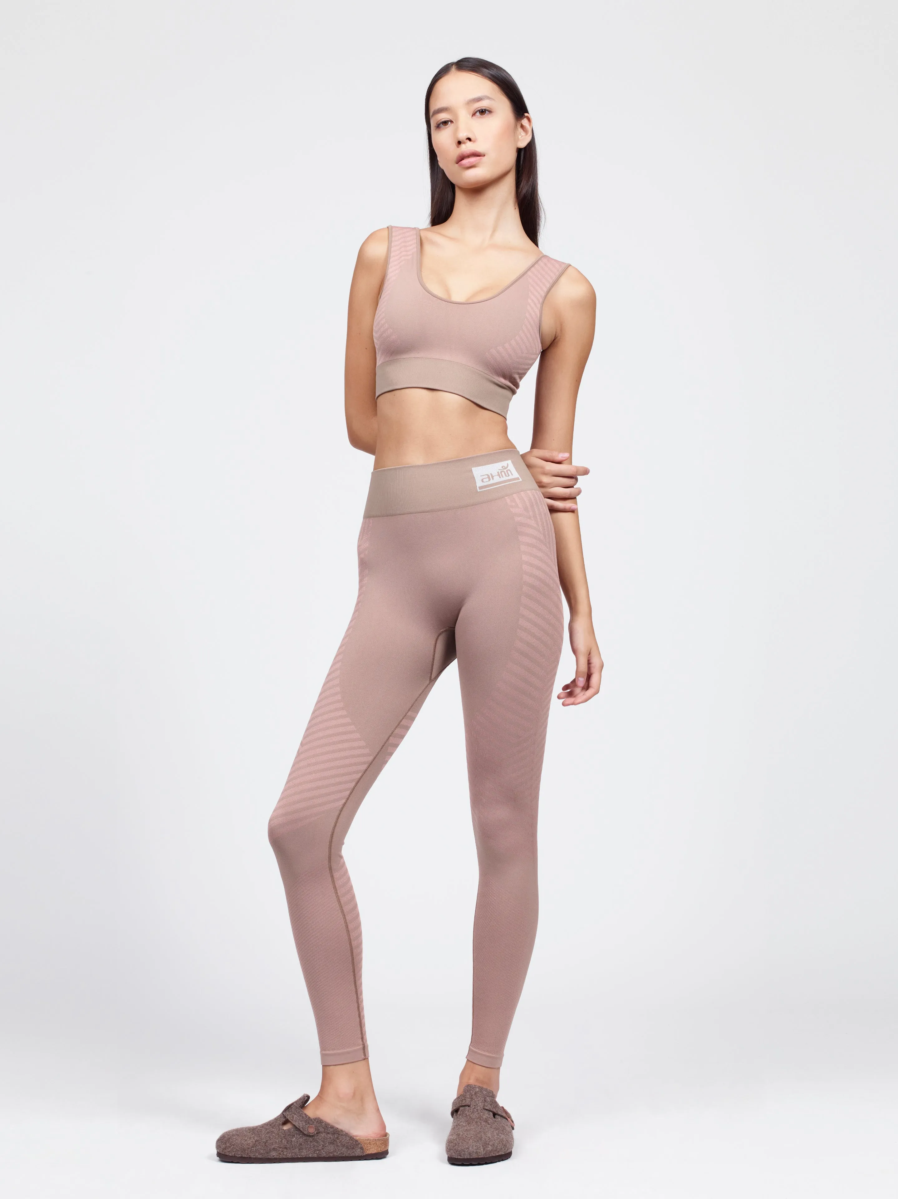 Scoop Neck Sport Bra & Compression Legging