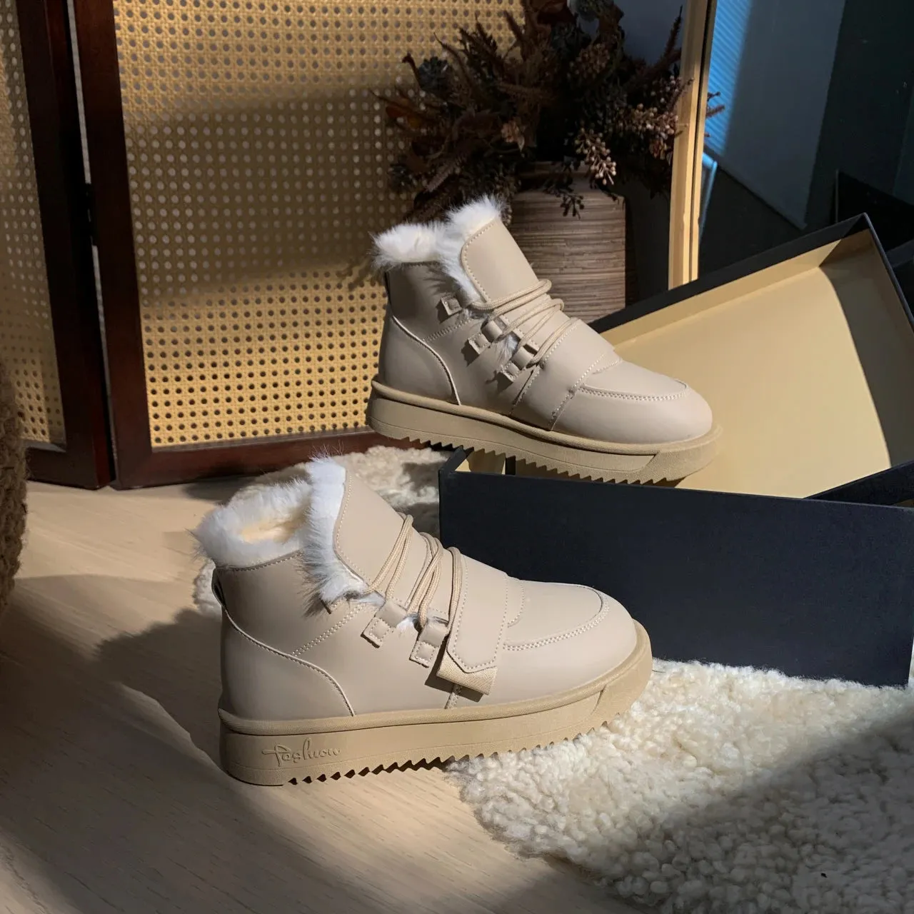 Sohiwoo autumn winter snow boots for women casual lace up and plush thick warm sponge cake thick sole high top low cut cotton shoes